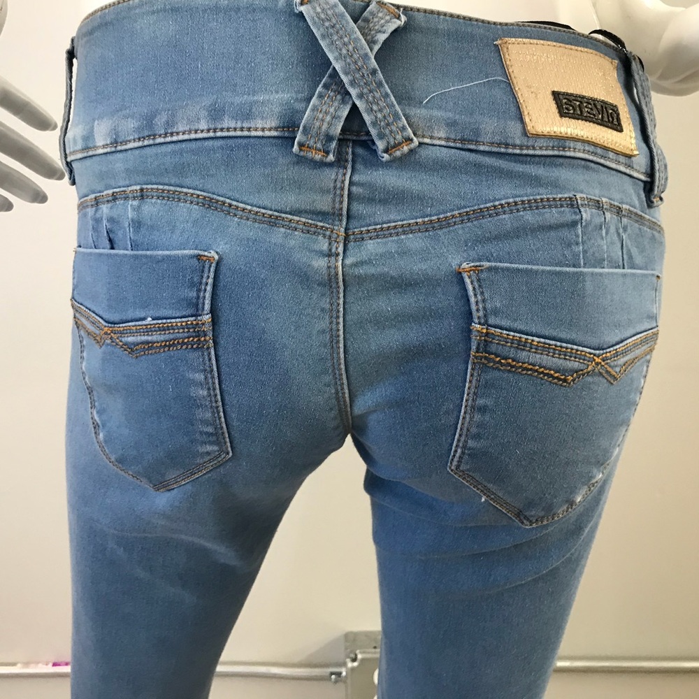 Jeans - Picture 6 of 7